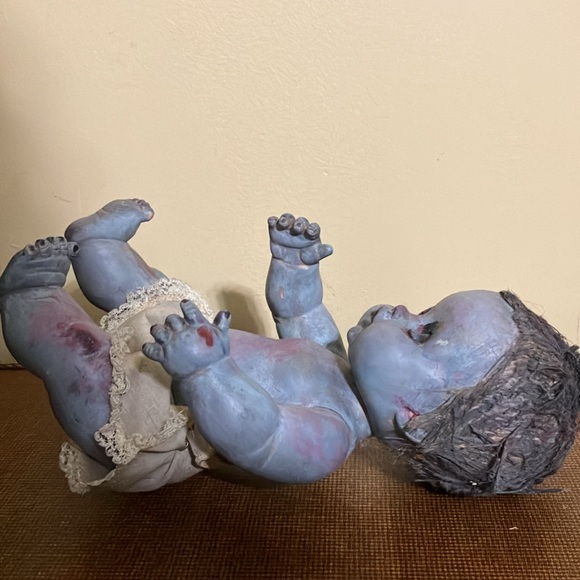 Creepy Scary Zombie Hand Painted Doll Prop Decor - Picture 3 of 9